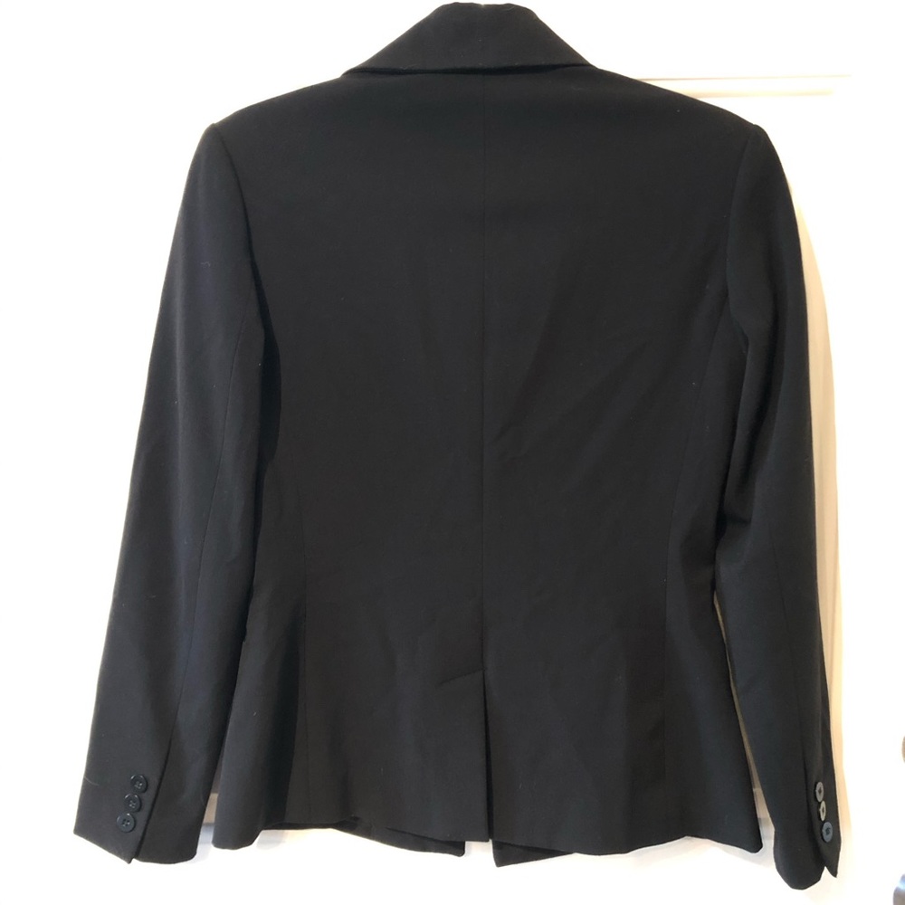 Blazer - Picture 4 of 4